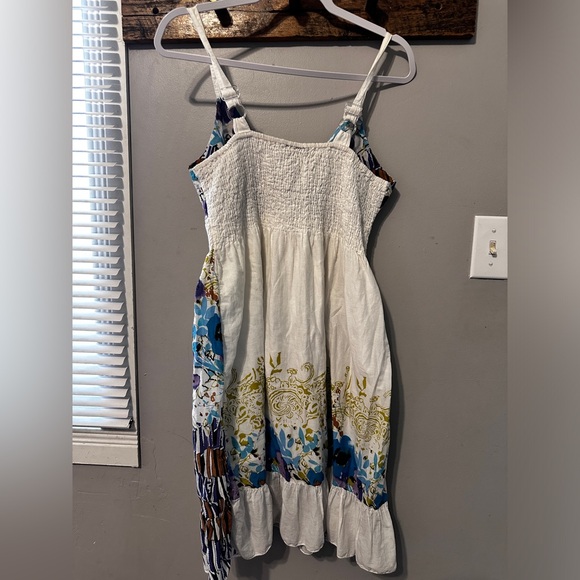 Xl but fits small - Picture 2 of 2